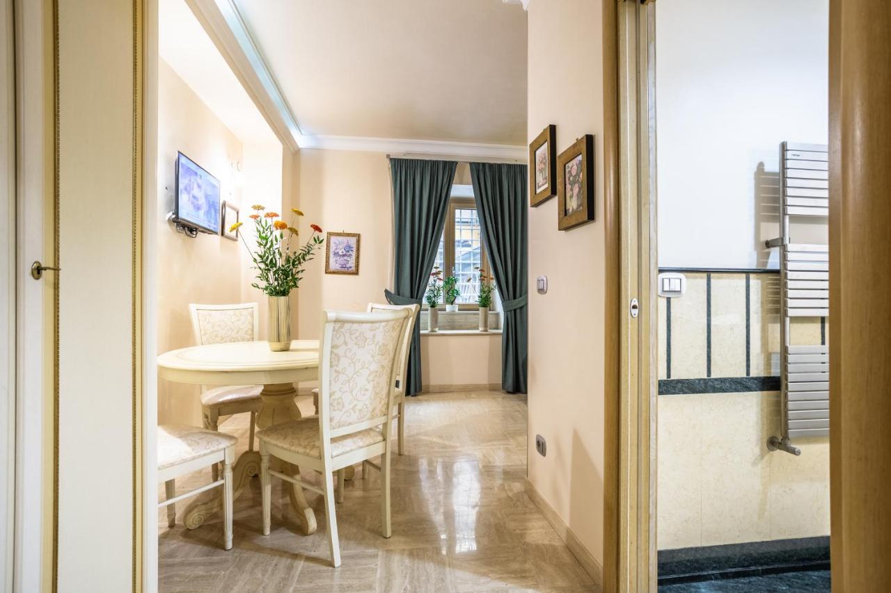 Luxury Inn Opera โรม ภายนอก รูปภาพ